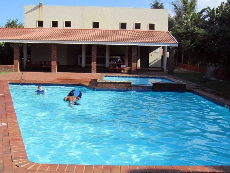 Laguna La Crete 173 Communal swimming pool with kiddies pool and undercover braai